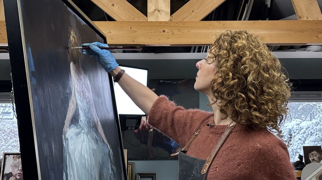 Kunstenares uit Vries wint met schilderij in tv-programma 'De Gezonken Meesters'