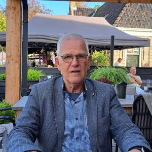 07e63e68-660d-4b1d-b561-a051c5a41bd7-1